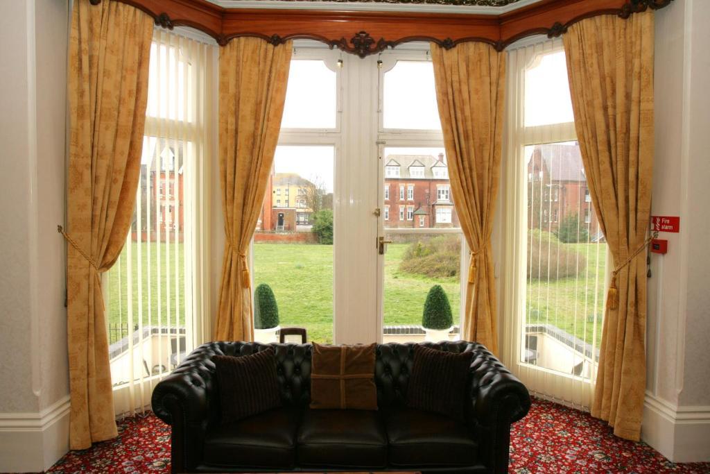 Hotel 3 Norfolk Square Great Yarmouth Exterior foto